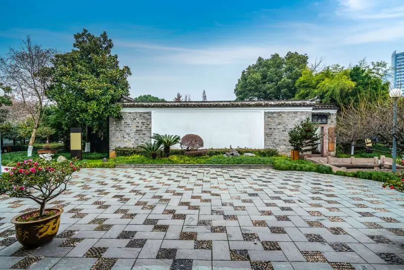 Classical Architecture Garden in Ningbo Yuehu Park