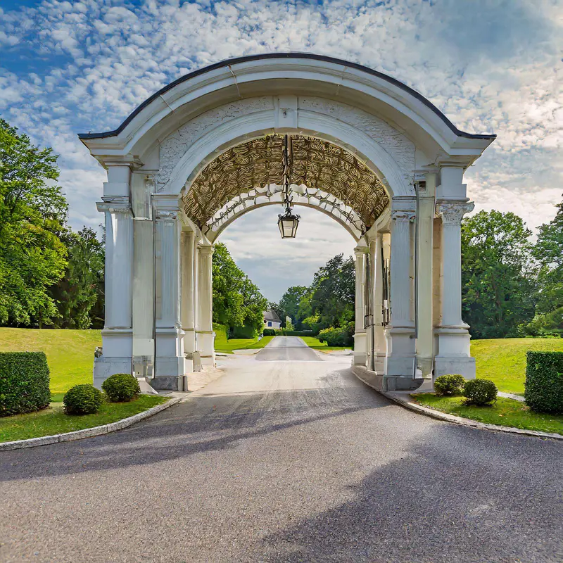 Grand Arbor Entrance