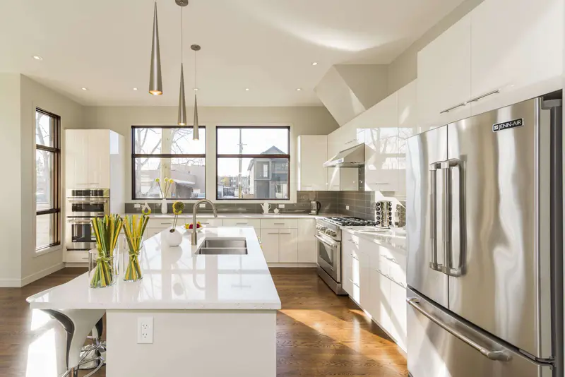 kitchen thin profile pendants no visual space