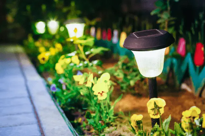 solar powered light outdoor