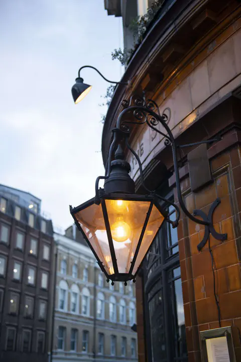 Carriage-Lantern-and-Brick-Entry