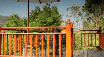 wood deck railing